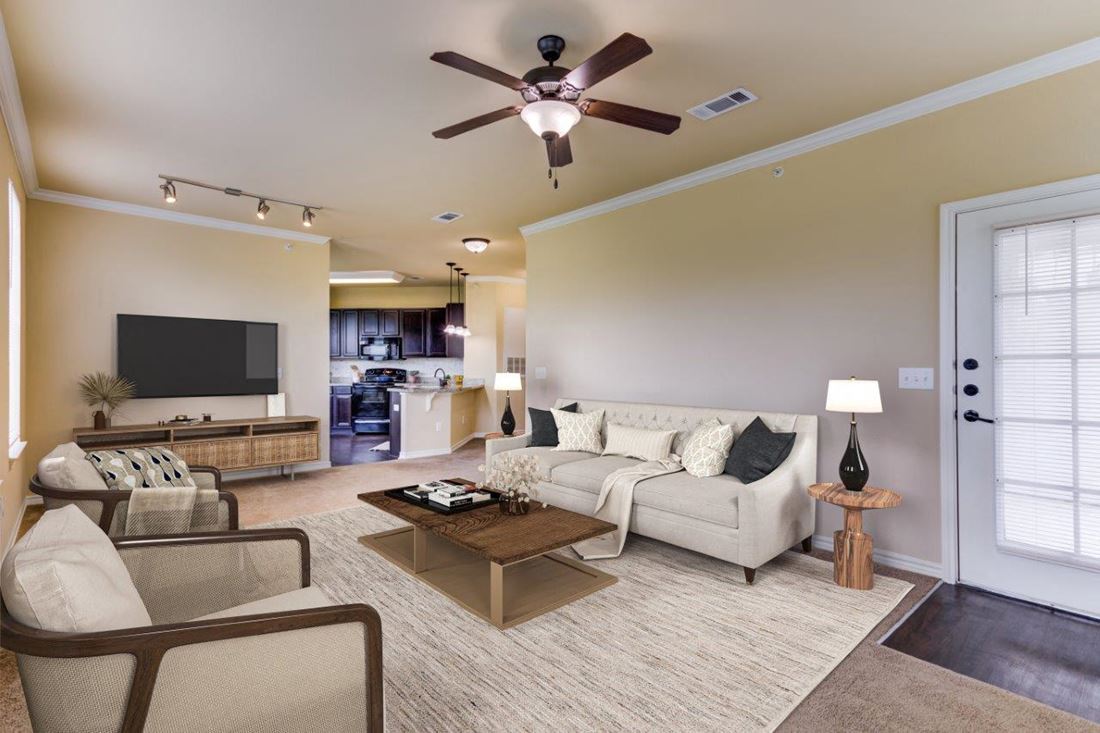 Chateau Mirage Apartment Homes photo